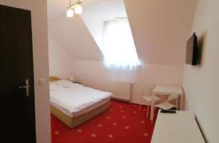 Отели типа «постель и завтрак» Pod Dębem Крыница-Морска Двухместный номер с 1 кроватью и собственной ванной комнатой-4